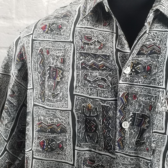 Van Thanh Mens Short Sleeve Medium Button-Up - Picture 2 of 5